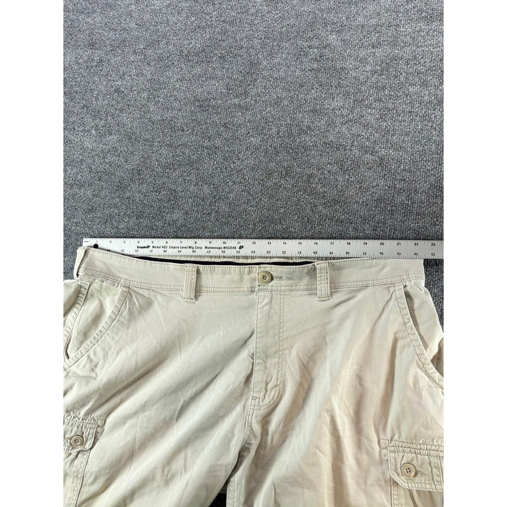 St Johns Bay Mens Khaki Cargo Shorts Size 44 Comfort Stretch Cotton Blend Casual - Picture 4 of 6